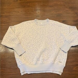 Abercrombie & Fitch Light Gray Crewneck Sweater